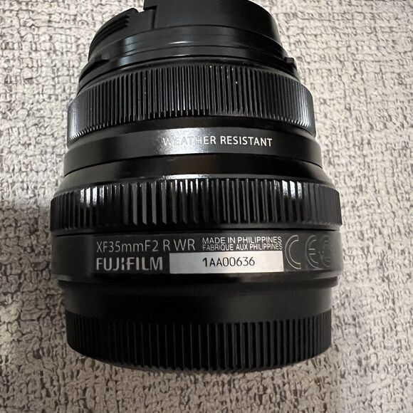 Fujifilm X-T4 26.1 MP Mirrorless Camera Silver Bundle With 2 Lens And Camera Bag - Picture 8 of 15